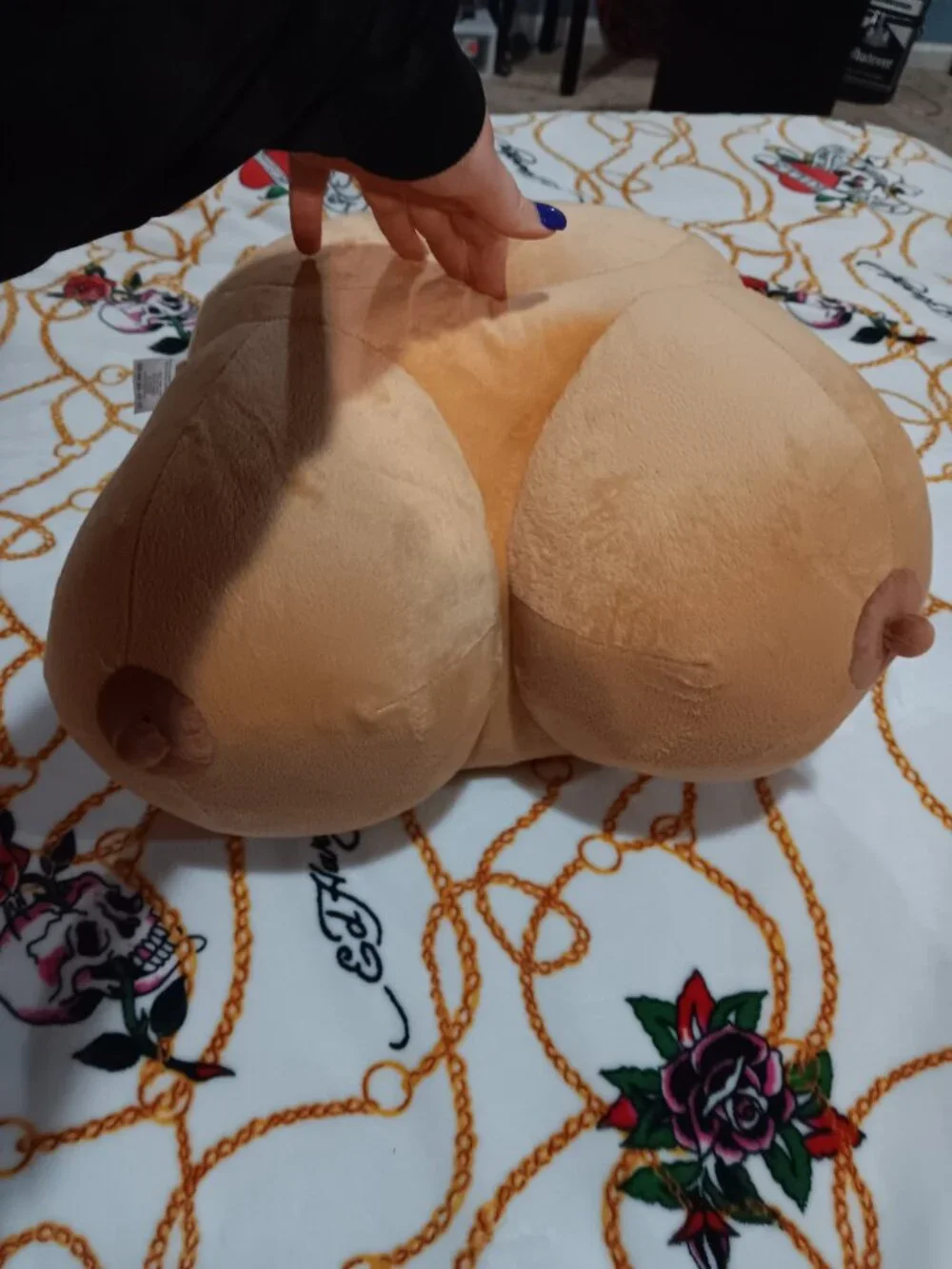 N/A boob shaped